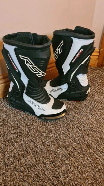 Motorcycle hotsell boots cheap