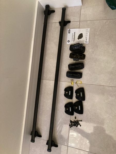 Thule Roof Bar Kit fitted old model Peugeot 5008 for sale in Co