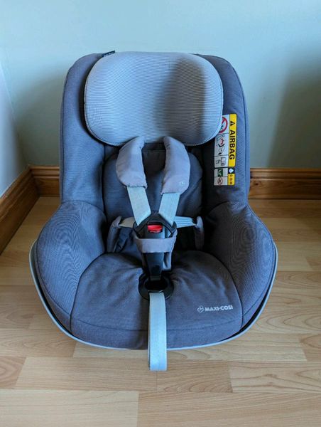 Maxi Cosi 2way Pearl seat & base for sale in Co. Roscommon for €100 on  DoneDeal