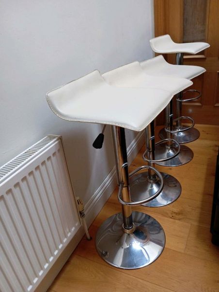 Kitchen stools bar stools for sale in Co. Galway for 100 on DoneDeal