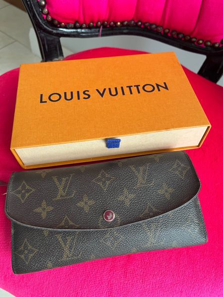 Louis vuitton wallet online initials