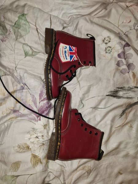 Doc martens vintage discount red