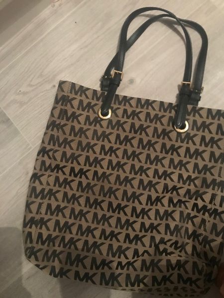 Michael kors shop handbags 50