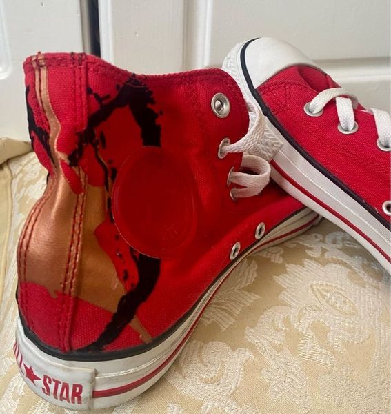 Red hot sale ladies converse