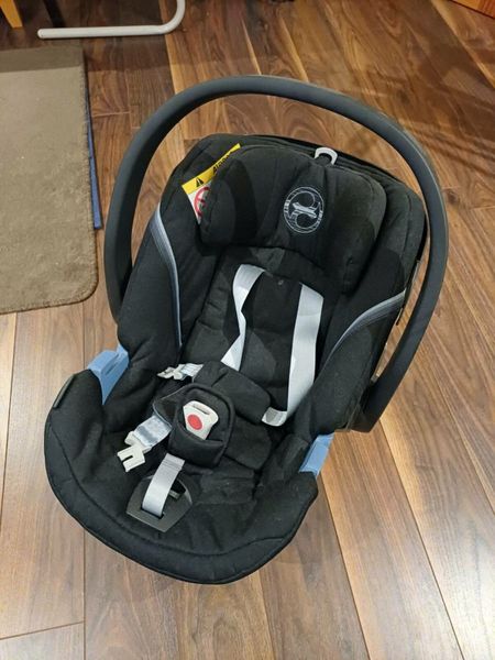 Aton 5 outlet isofix base