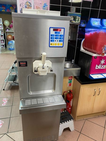 Carpigiani Ice cream machine and milkshake mixer for sale in Co