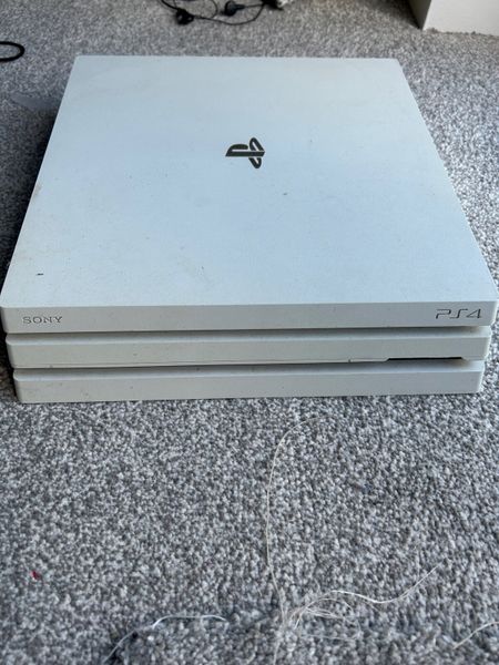 White ps4 pro clearance for sale