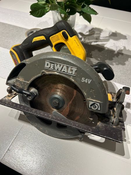 Dewalt flexvolt circular online saw dcs578