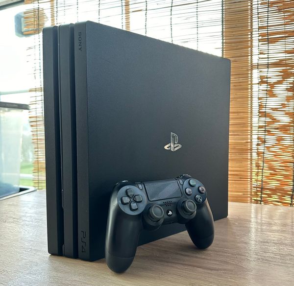 PS4 Pro - PlayStation 4 Pro Black 1TB