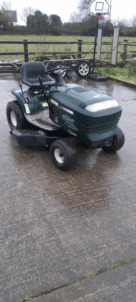 Craftsman ride on mower mulcher 19.5hp twin for sale in Co. Tipperary for 1 250 on DoneDeal