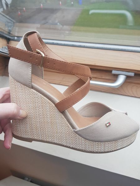 Tommy hilfiger clearance wedges sale