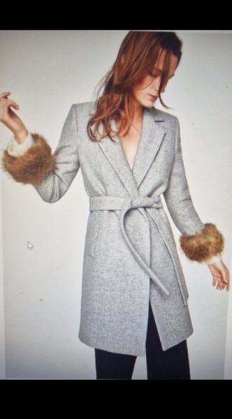 Zara grey coat 2024 with fur cuffs