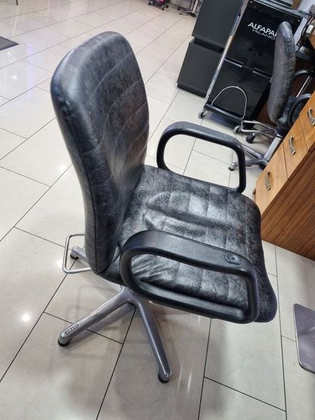 Used office chairs olx hot sale