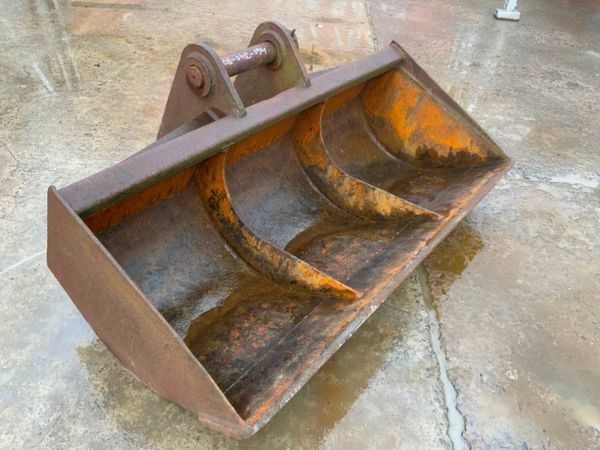 72" GRADING BUCKET..........80mm PINS.....72CM. 293074349