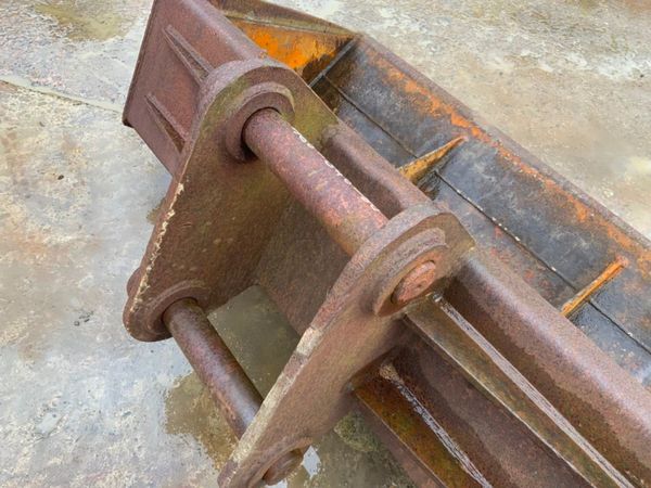 72" GRADING BUCKET..........80mm PINS.....72CM. 293074351
