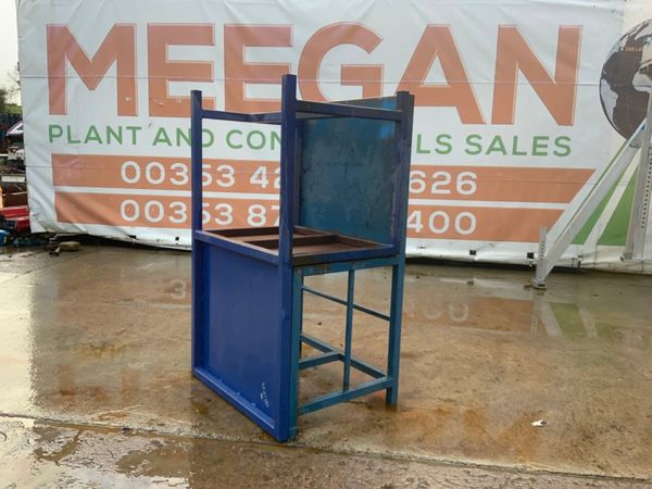 WORK BENCHES / ASSEMBLY STATIONS......WB1 293073156