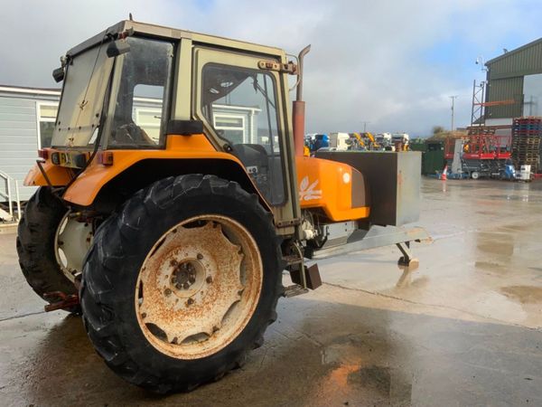 **** 2009 RENAULT CERES TRACTOR *** 293080704