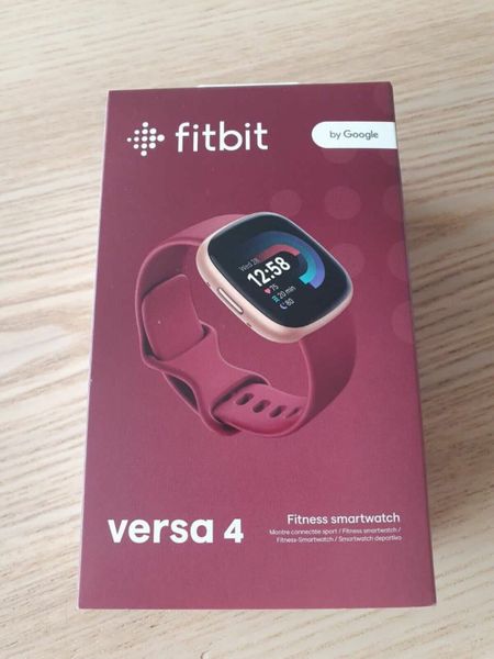 Fitbit versa smartwatch outlet sale