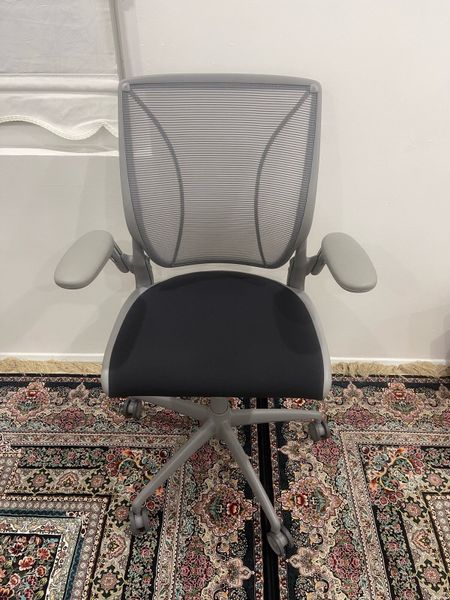 Different world office discount chair