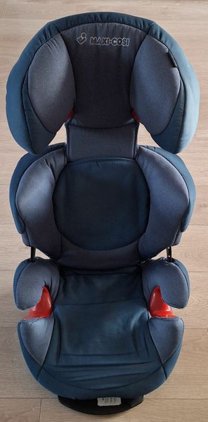 Maxi cosi car 2025 seat done deal