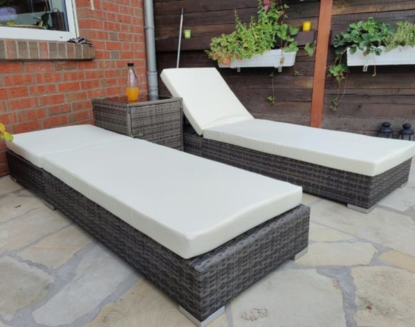 Set of 2 rattan sun loungers hot sale