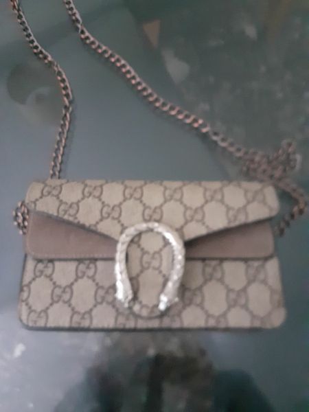 Gucci on sale clutch sale