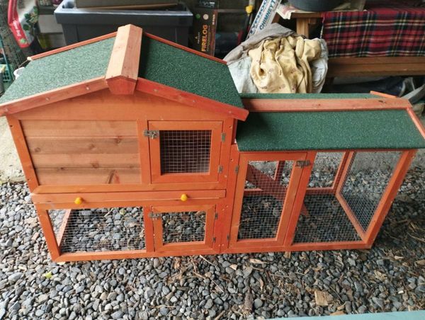 Rabbit hutches best sale done deal