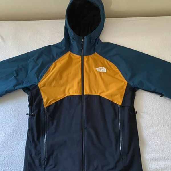 North face stratos jacket 2025 yellow