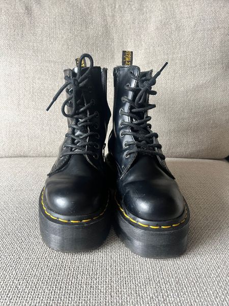 Dr martens dublin outlet sale