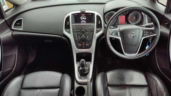 Opel Astra 2.0cdti 165PS SRI 293938360