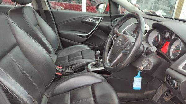 Opel Astra 2.0cdti 165PS SRI 293938361