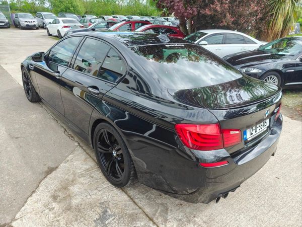 BMW M5 M5 4.4 Twin Turbo V8 304273205
