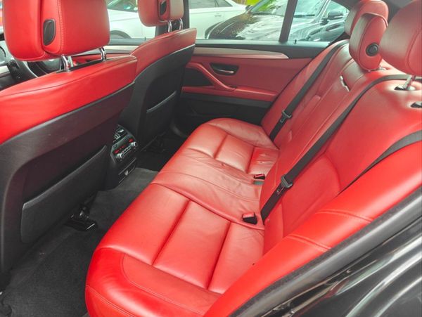 BMW M5 M5 4.4 Twin Turbo V8 304273211