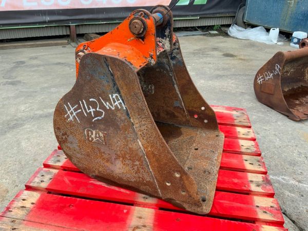 24" CAT DIGGING BUCKET......45mm PINS......143wa. 304577801