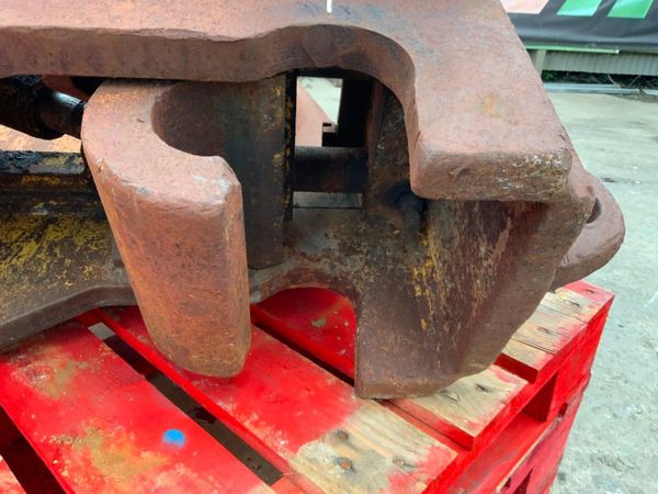 LEMAC QUICK HITCH......90mm PINS.........162wa. 304584483