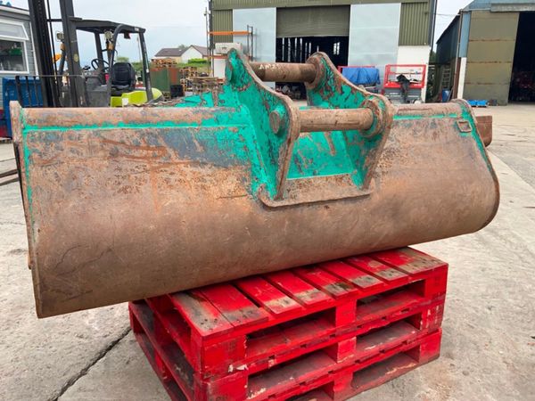84" KEEN GRADING BUCKET.....80mm PINS.....112wa 304594210