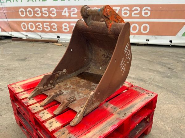 24" DIGGING BUCKET......60mm PINS.......133wa. 304594659