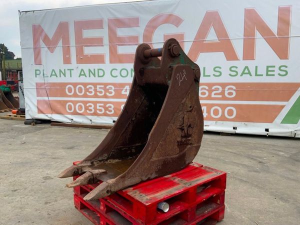 24" TUSKER DIGGING BUCKET.....80mm PINS.....29wa 304595244