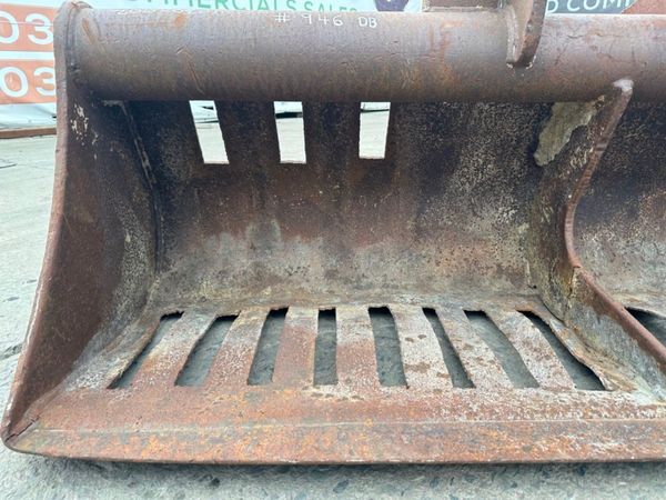 84" SKELETON BUCKET 7 FT...... 80MM...... 946 DB 305090401