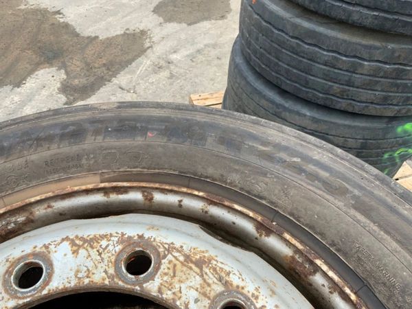 PART WORN TRUCK TYRES / RIMS..........22.5. 305329447