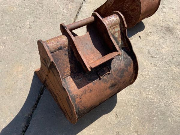 24" / 18"... ....HARFORD.... BUCKETS.......964/2/ 305453116