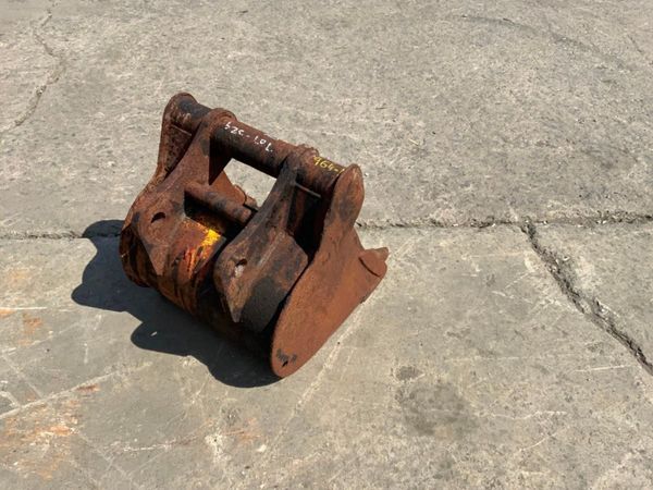 HARFORD .....MINI DIGGER BUCKETS.....964/4/5/6. 305453428