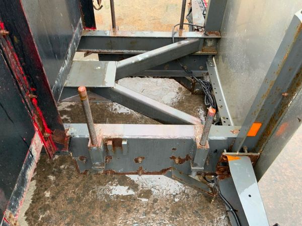18ft DROP SIDE BODY...REAR HIAB CRADLE. 305758233