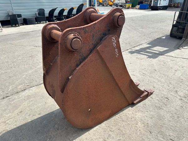 24"... BMC... DIGGING BUCKET ...80MM.... 949 DB 305773306