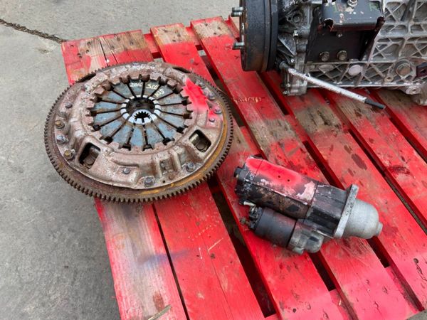 2016 ISUZU N35  GRAFTER  MANUAL GEARBOX.5s. 306519593