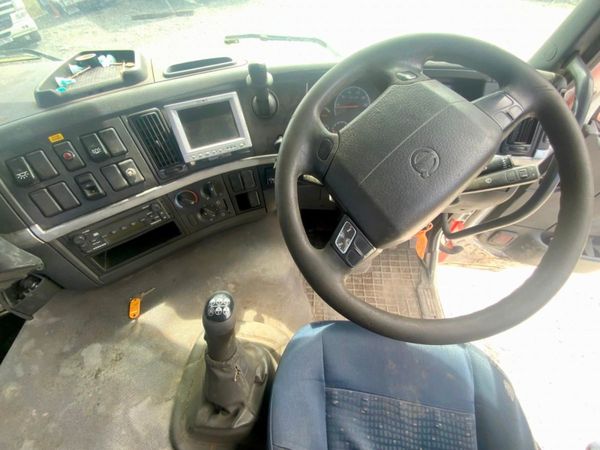 Volvo FH13 8x4 Tipper Tipping Body. ..parts. 306664324