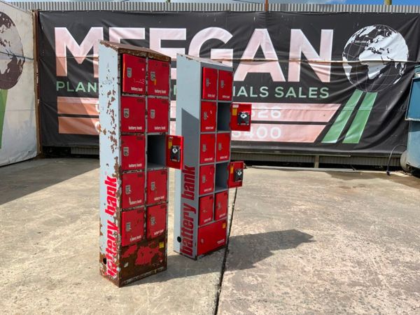 BATTERY BANK / SECURE CHARGING STATION. 307027976