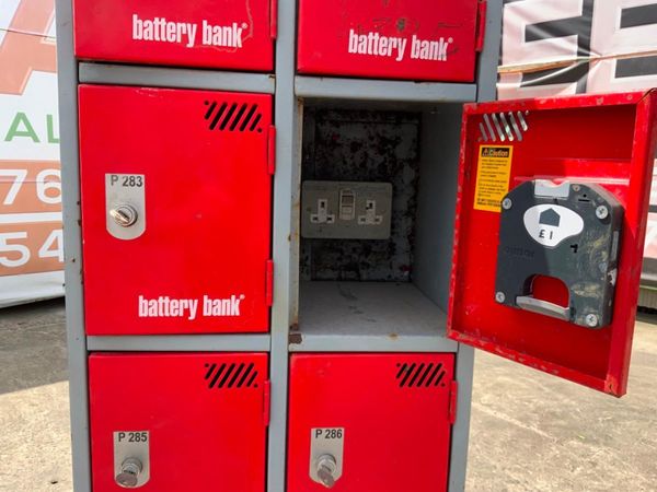 BATTERY BANK / SECURE CHARGING STATION. 307027978