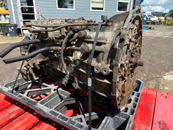 2013 MITSUBISHI AUTO GEARBOX.....3.0 D 307742659