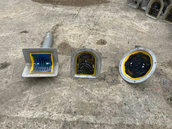 'MARLEY' FLAT ROOF GULLY / PARAPET OUTLETS. 308533392
